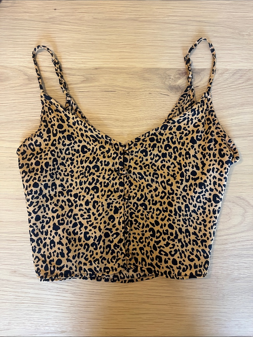 Boxy leopard crop